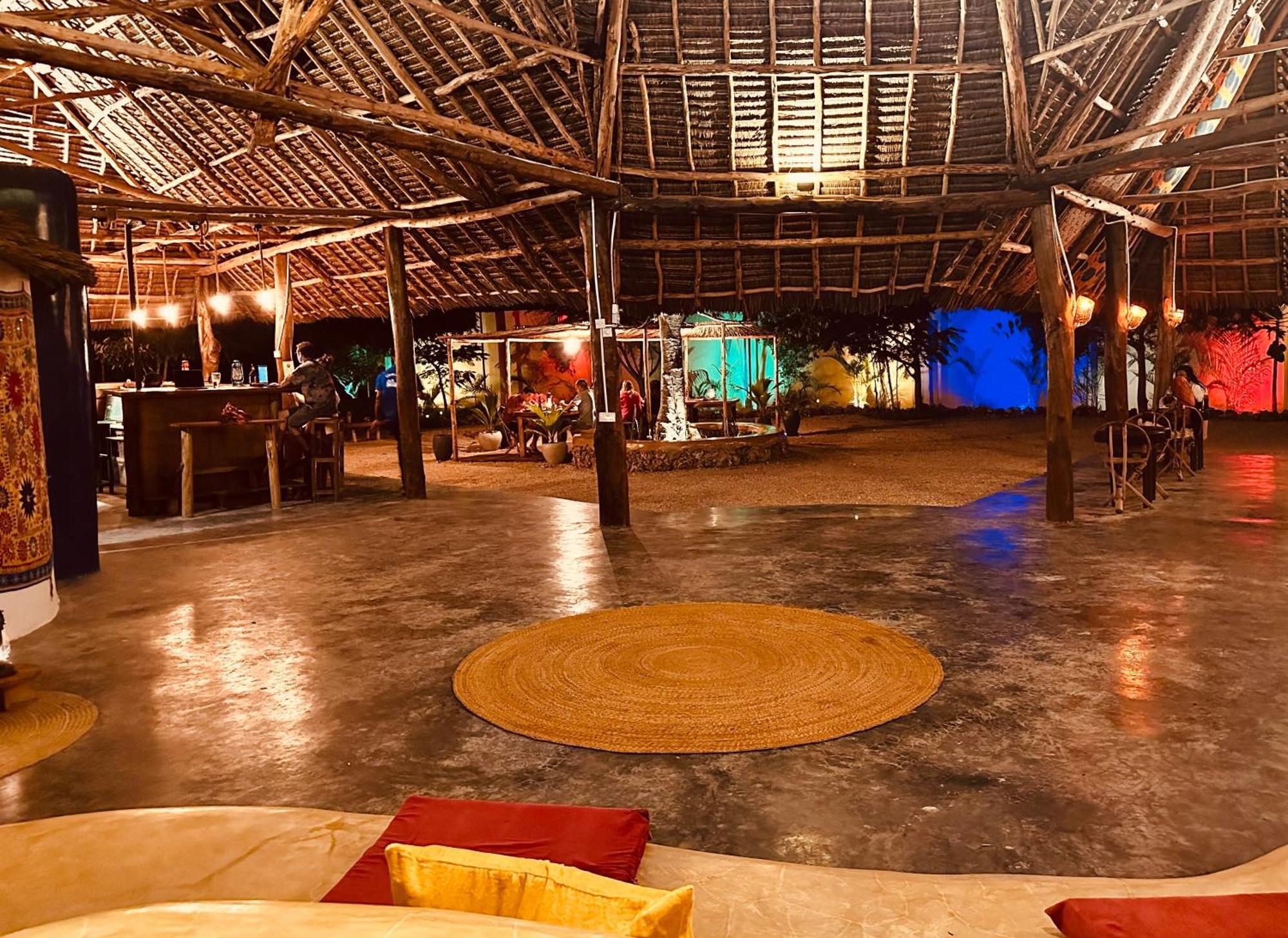 Hotel Kameleon Blue à Kizimkazi Extérieur photo